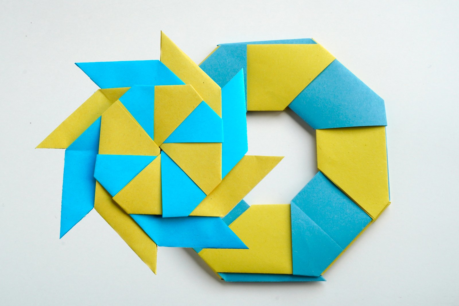 EEN NINJA-STER MET ORIGAMI MAKEN